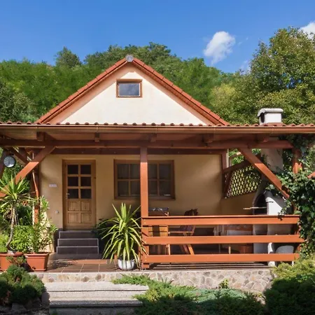 Apartament Juhar Vendeghaz Salgótarján