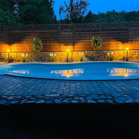 Apartament Juhar Vendeghaz Salgótarján